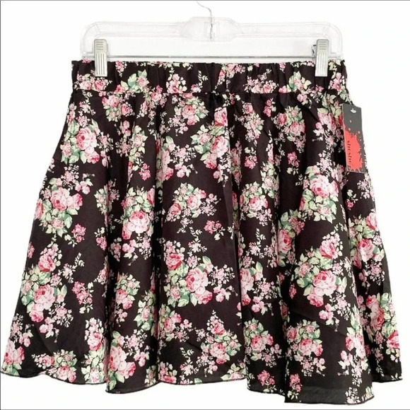 Shosho Floral Mini Skirt size Large - Picture 3 of 5